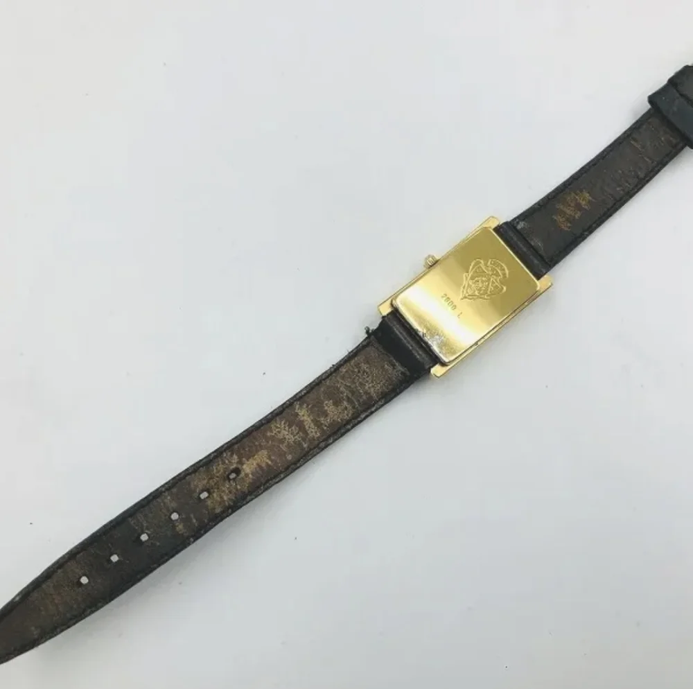 GUCCI Women's 2600L Quartz Watch St.Steel Gold Plated